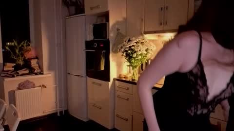 Snapshot of luciacoy chatting on 25, 10, 2025 Lucia online show from 25, 10, 2025