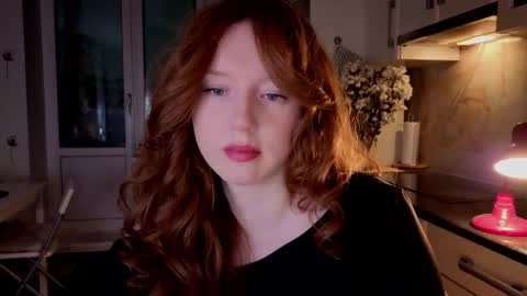 Snapshot of luciacoy chatting on 15, 11, 2025 Lucia online show from 15, 11, 2025