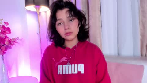 Snapshot of luciaferrero chatting on 30, 9, 2025 LuciaFerrero online show from 30, 9, 2025