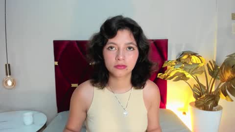 Snapshot of luciaferrero chatting on 7, 10, 2025 LuciaFerrero online show from 7, 10, 2025