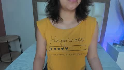 Snapshot of luciaferrero chatting on 12, 10, 2025 LuciaFerrero online show from 12, 10, 2025