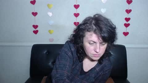 LuciaMi online show from 5, 2, 2025