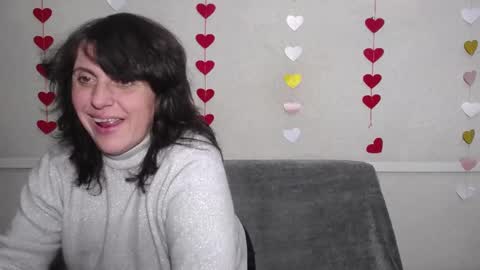 LuciaMi online show from 26, 2, 2025