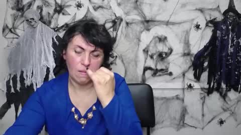 Snapshot of luciami chatting on 21, 10, 2025 LuciaMi online show from 21, 10, 2025