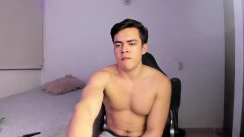 Snapshot of lucian_gomez chatting on 6, 2, 2025 Lucian Gomez online show from 6, 2, 2025