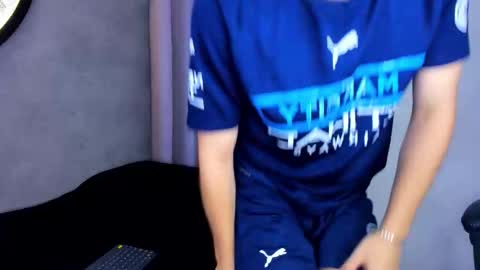 lucian_greyy online show from 5, 10, 2025