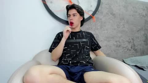 lucian_greyy online show from 14, 10, 2025