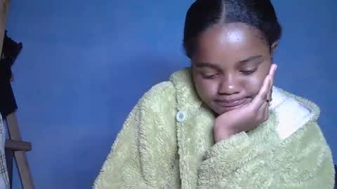 Snapshot of luciana012 chatting on 22, 9, 2025 luciana012 online show from 22, 9, 2025