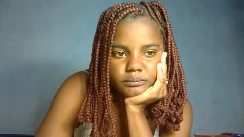 Snapshot of luciana012 chatting on 30, 9, 2025 luciana012 online show from 30, 9, 2025