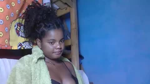 Snapshot of luciana012 chatting on 18, 10, 2025 luciana012 online show from 18, 10, 2025