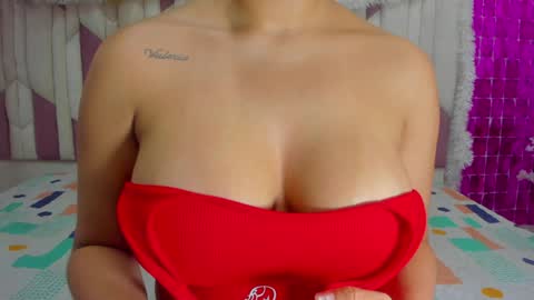 Snapshot of luciana_jam_ chatting on 29, 12, 2024 instagram luciana417  online show from 29, 12, 2024