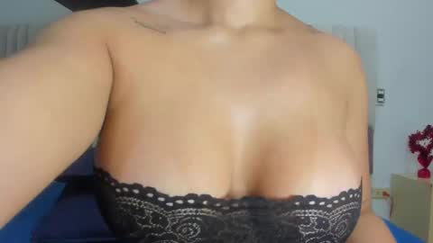 Snapshot of luciana_jam_ chatting on 20, 2, 2025 instagram luciana417  online show from 20, 2, 2025