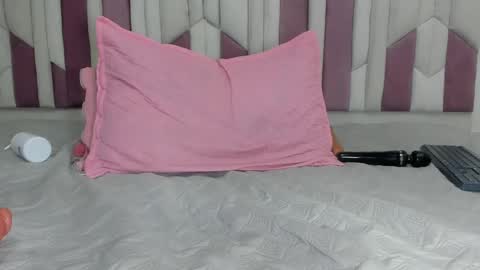Snapshot of luciana_jam_ chatting on 1, 3, 2025 instagram luciana417  online show from 1, 3, 2025