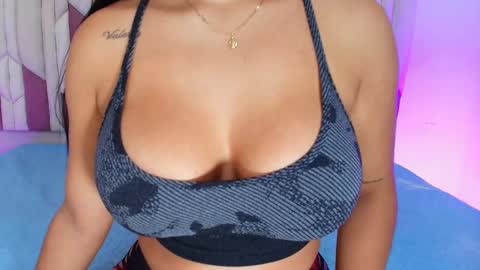 Snapshot of luciana_jam_ chatting on 1, 10, 2025 instagram luciana417  online show from 1, 10, 2025