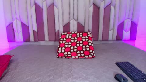 Snapshot of luciana_jam_ chatting on 16, 10, 2025 instagram luciana417  online show from 16, 10, 2025