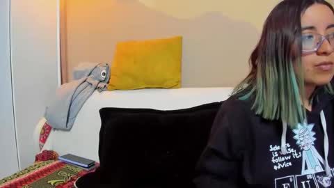 Snapshot of lucianacapisce chatting on 16, 10, 2025 Dani 3 online show from 16, 10, 2025