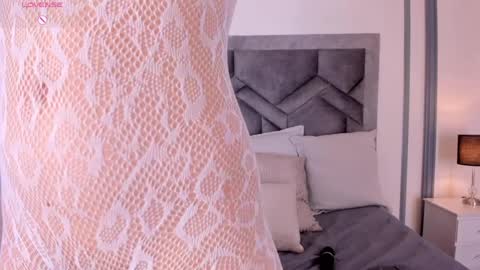 Snapshot of lucianacohelo chatting on 10, 9, 2025    online show from 10, 9, 2025