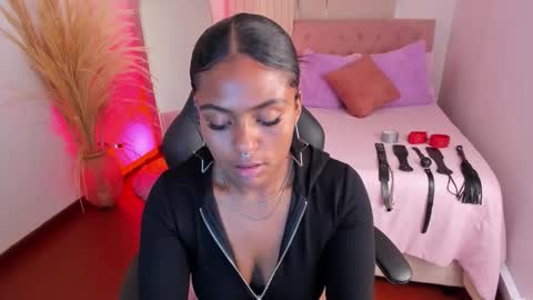     online show from 14, 10, 2025