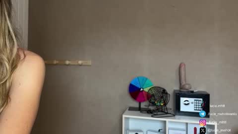 Lucie hot follow me on  online show from 21, 9, 2025