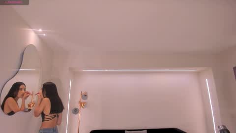 Snapshot of luciemartin_ chatting on 23, 3, 2026 Lucie Martin online show from 23, 3, 2026