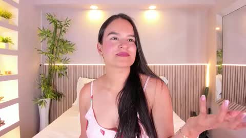 lucie online show from 4, 3, 2026