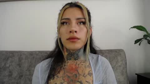 luciiana online show from 21, 4, 2026