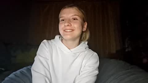 Snapshot of lucileourth chatting on 25, 9, 2025 Monika online show from 25, 9, 2025