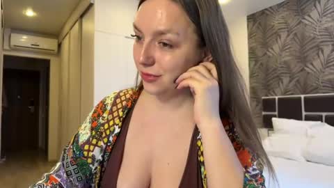 lucky_foryou_baby online show from 10, 4, 2026