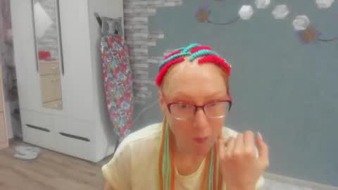 lucky_licky20 online show from 12, 9, 2025
