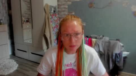 Snapshot of lucky_licky20 chatting on 17, 10, 2025 lucky_licky20 online show from 17, 10, 2025