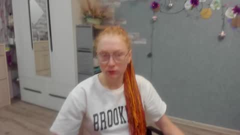 lucky_licky20 online show from 18, 12, 2025