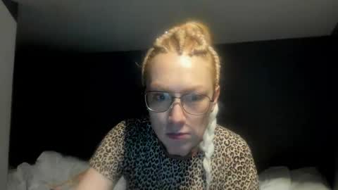 lucky_licky20 online show from 16, 2, 2026
