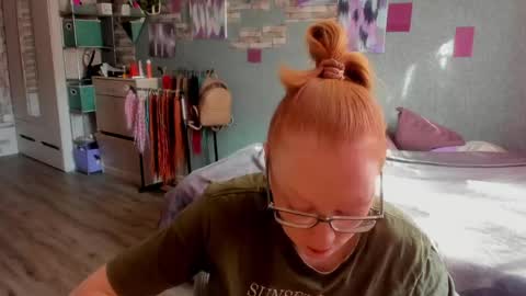 lucky_licky20 online show from 23, 4, 2026