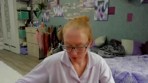lucky_licky20 online show from 13, 5, 2026