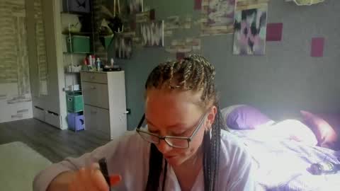 lucky_licky20 online show from 4, 6, 2026