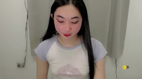 Snapshot of lucky_mariel chatting on 4, 12, 2024 mariel online show from 4, 12, 2024