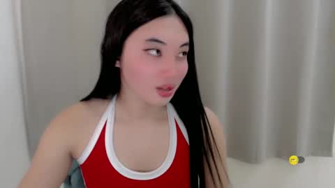 Snapshot of lucky_mariel chatting on 4, 12, 2024 mariel online show from 4, 12, 2024
