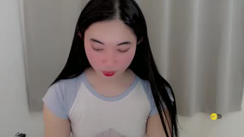 Snapshot of lucky_mariel chatting on 11, 12, 2024 mariel online show from 11, 12, 2024