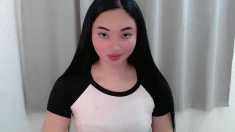 Snapshot of lucky_mariel chatting on 11, 1, 2025 mariel online show from 11, 1, 2025