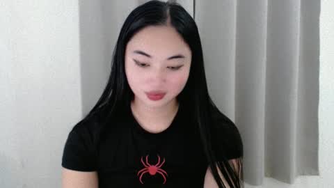 Snapshot of lucky_mariel chatting on 1, 2, 2025 mariel online show from 1, 2, 2025