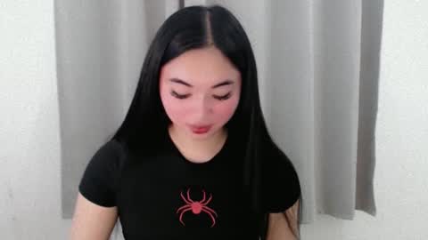 Snapshot of lucky_mariel chatting on 12, 2, 2025 mariel online show from 12, 2, 2025