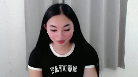 Snapshot of lucky_mariel chatting on 15, 2, 2025 mariel online show from 15, 2, 2025