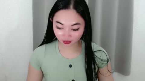 Snapshot of lucky_mariel chatting on 2, 3, 2025 mariel online show from 2, 3, 2025
