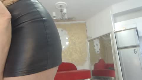 Snapshot of luckyanabella chatting on 2, 3, 2025 Ana online show from 2, 3, 2025