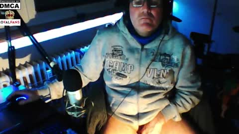        call me  Stefan online show from 31, 12, 2024