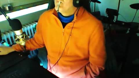 Snapshot of luckyfreak1 chatting on 6, 3, 2026 call me Stefan online show from 6, 3, 2026