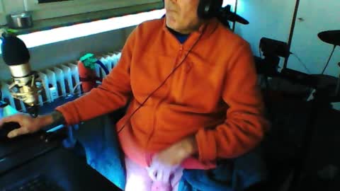 Snapshot of luckyfreak1 chatting on 7, 3, 2026 call me Stefan online show from 7, 3, 2026