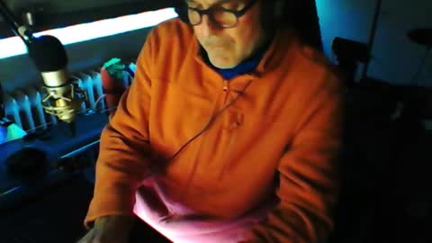 Snapshot of luckyfreak1 chatting on 7, 3, 2026 call me Stefan online show from 7, 3, 2026