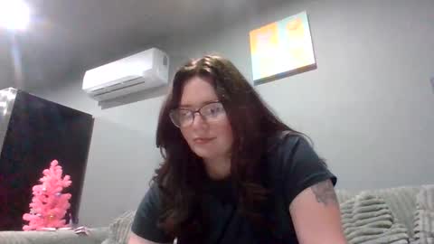 luckygirl96 online show from 2, 11, 2025