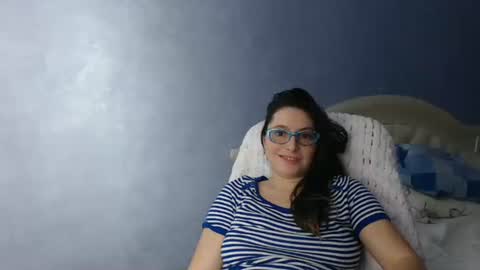 luckylinda23 online show from 2, 1, 2025